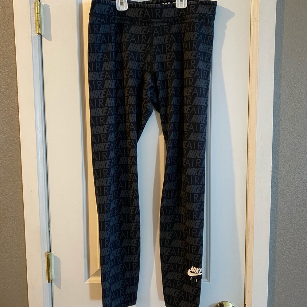 Nike logo pattern leggings